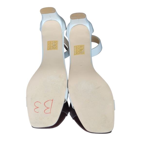 Truffle Collection Women's‎ White Ankle Strap Sandals Square Toe Size 6 US - Picture 8 of 10